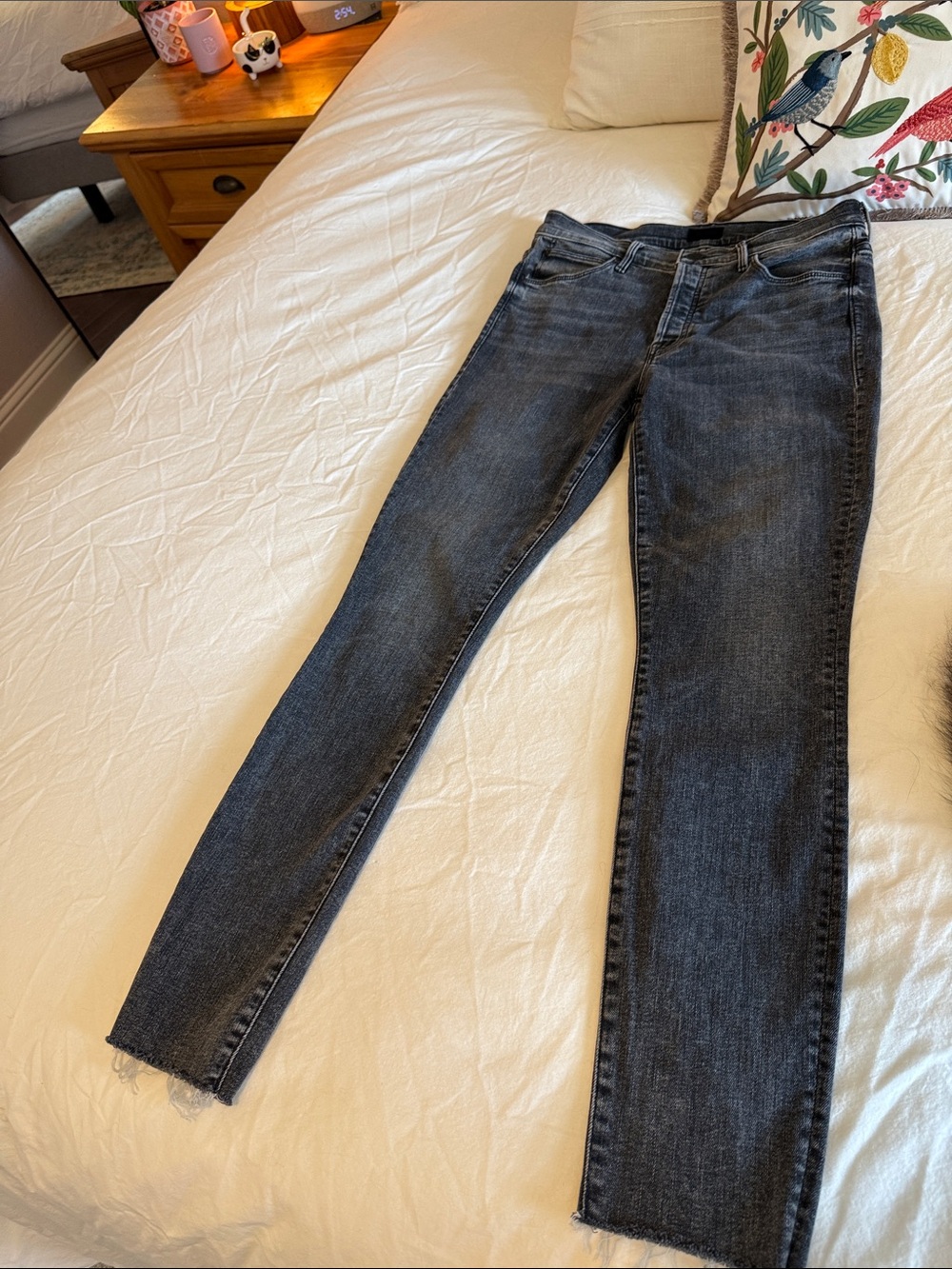 Mother Denim The Stunner Ankle Fray - size 27 - wash “Friday the 13th”
